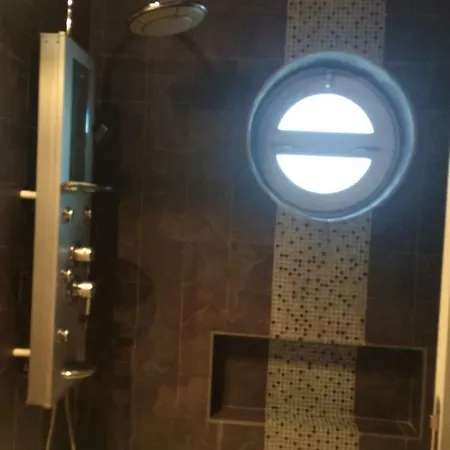 Sunny Golf And Free Parking