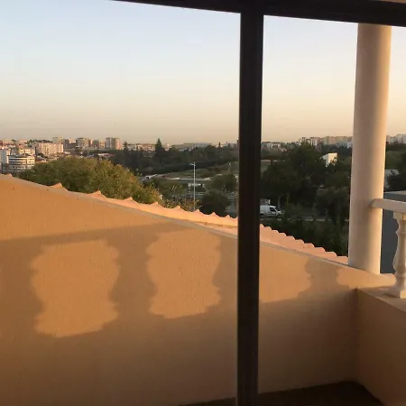 Sunny Golf And Free Parking